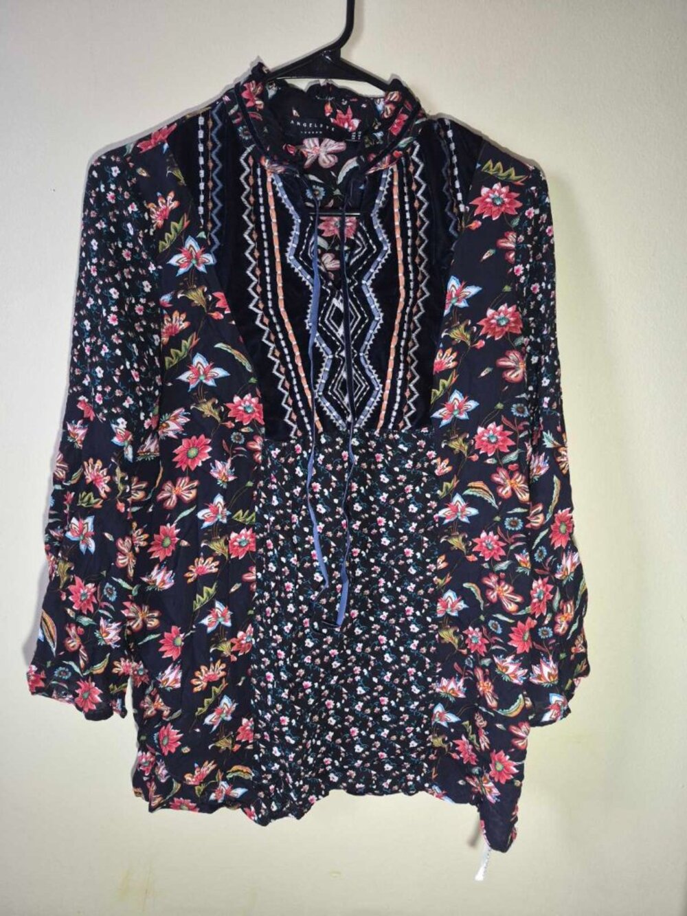 Angeleye Blouse